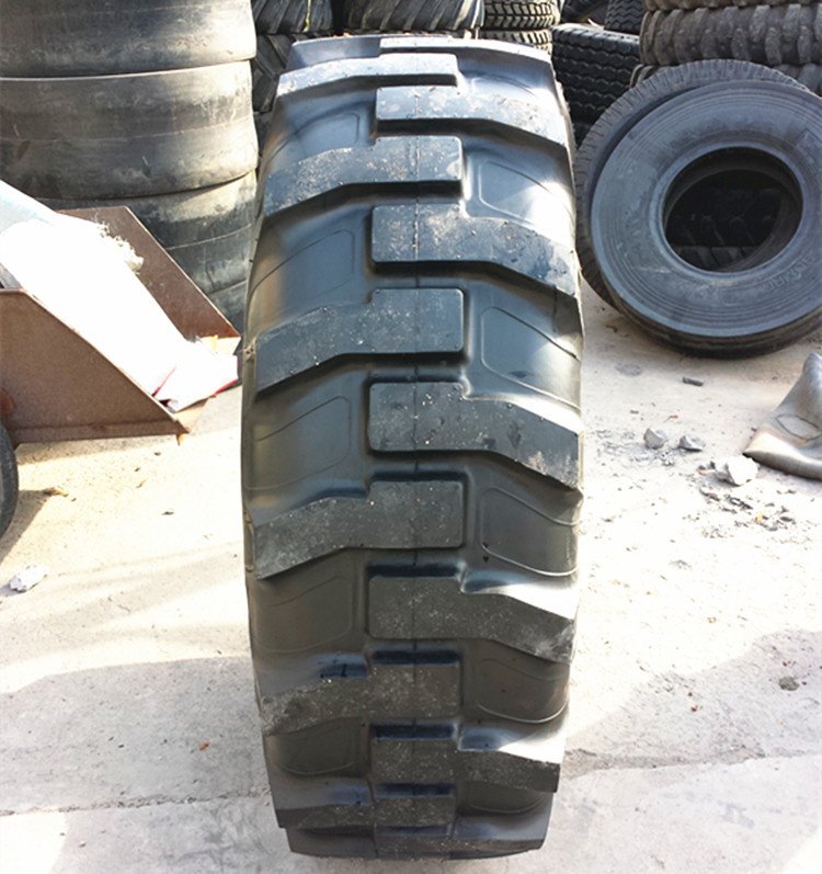 16.9-28 R-4 BACKHOE TYRE HIGH QUALITY TIRES