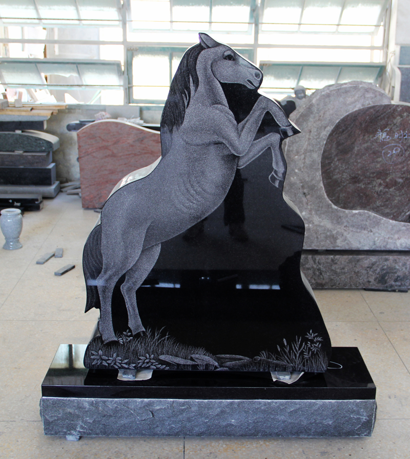 American Style horse monument