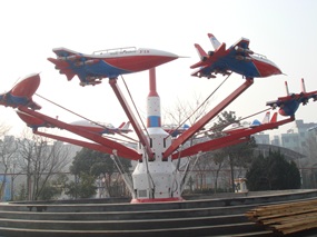 Flying plane for Amusement park