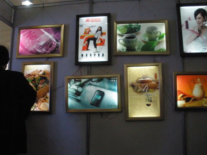ultra thin outdoor advertising led light box with aluminum frame