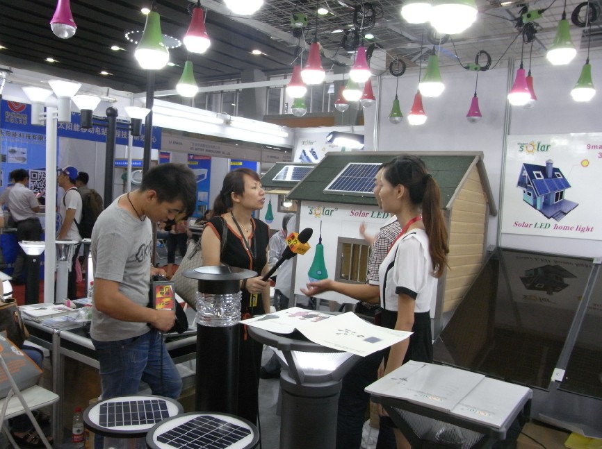 Factory price Solar lamps with 2 LED bulbs high lumens for home lighting , camping, fish, hiking