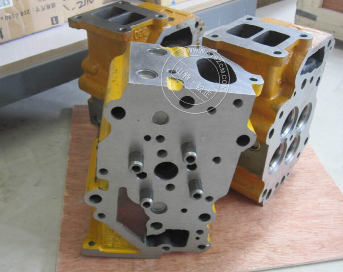 Komatsu engine D4dd6hd7gd6d155, cylinder head 6151-11-1102 komatsu excavator spare parts