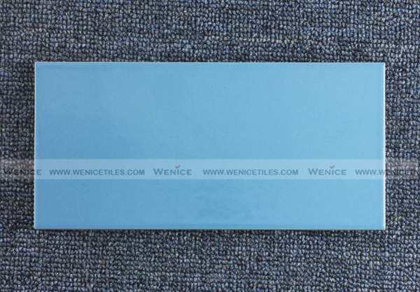 Glazed porcelain swimming pool tile