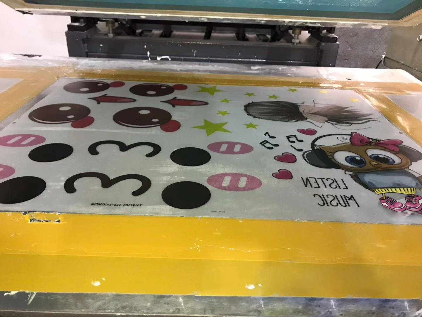Custom Heat Transfer Vinyl Stickers , T Shirts Heat Press Transfer Printing