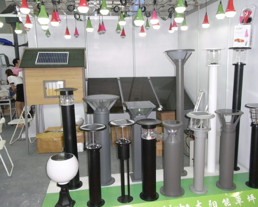 Factory price Solar lamps with 2 LED bulbs high lumens for home lighting , camping, fish, hiking