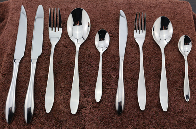 High quality 18/10 Stainless steel flatware/cutlery/spoon/ soup spoon/round spoon