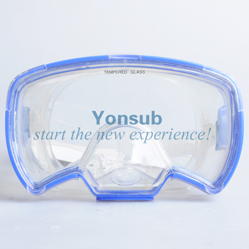 Tempered glass diving mask with silicones face mask